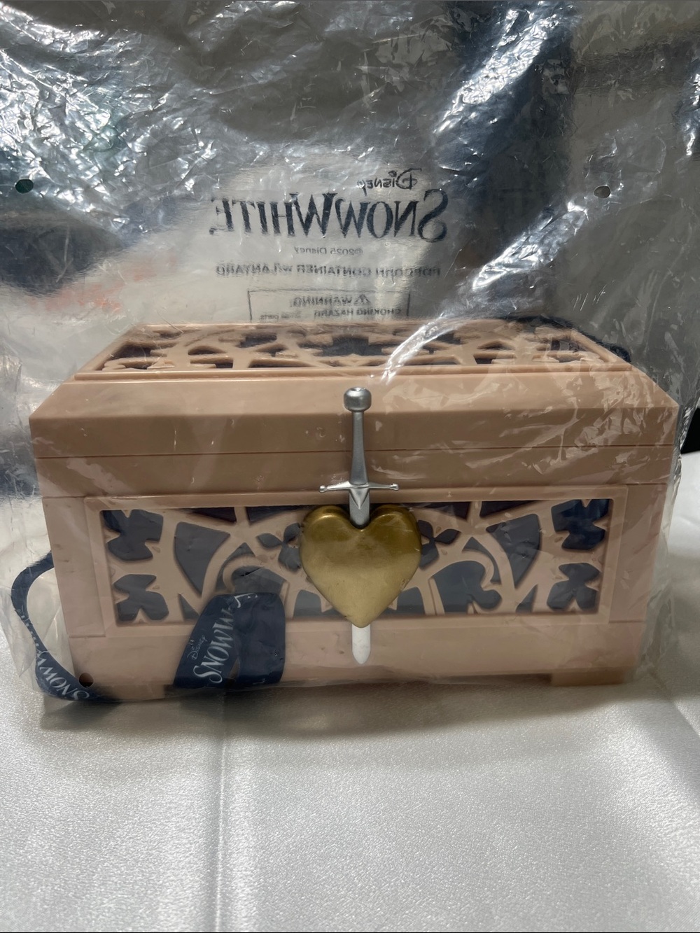 Disney Snow White Popcorn Container - Blush Pink & Navy